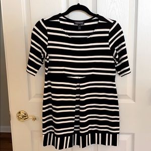 Isabella Oliver for A Pea in the Pod Knit Top